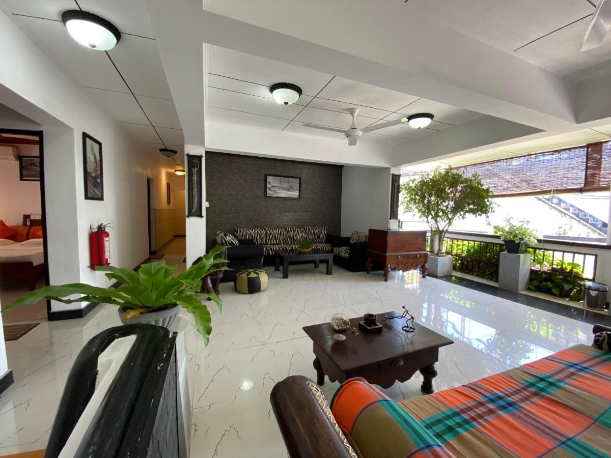 Walk Hotel